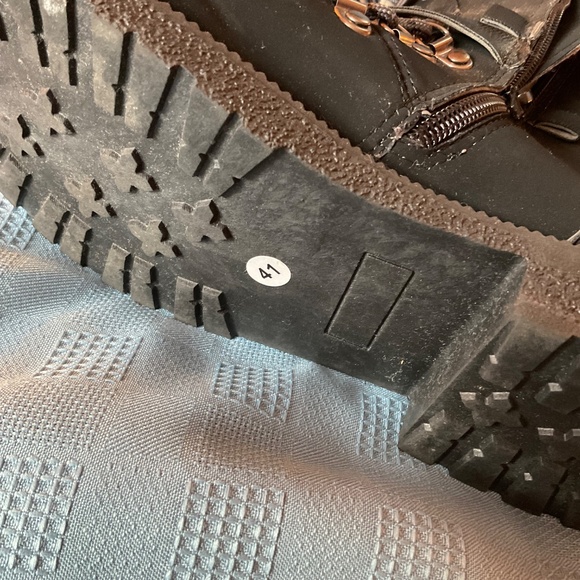 Rice Maker Women’s Zip Lace Boots Black Sz 41 (8) Faux Suede Knit Detail - Picture 10 of 11